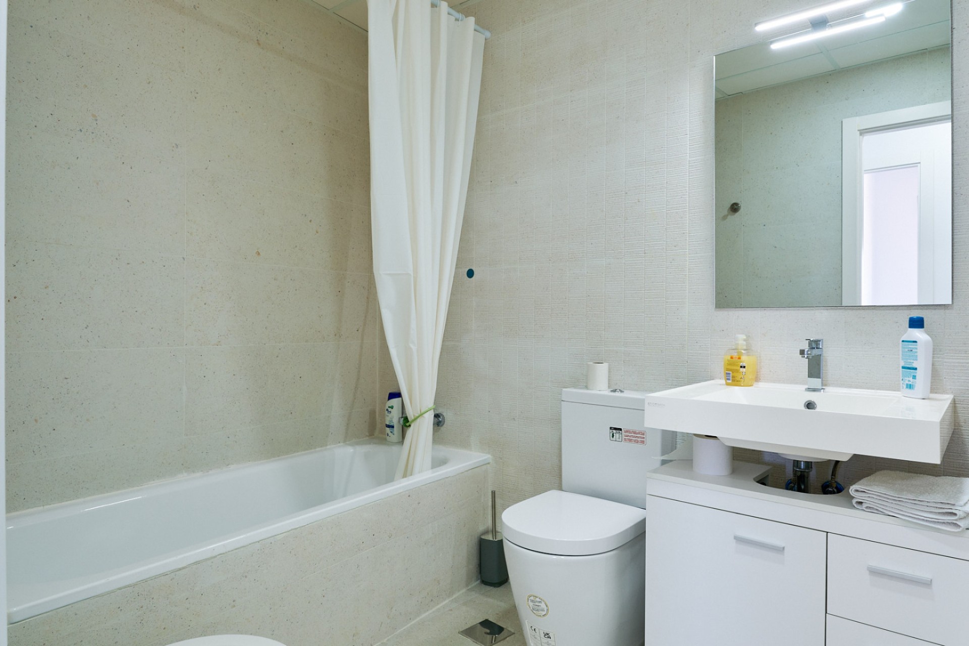 Alquiler a largo plazo - Apartamento / piso - Garrucha