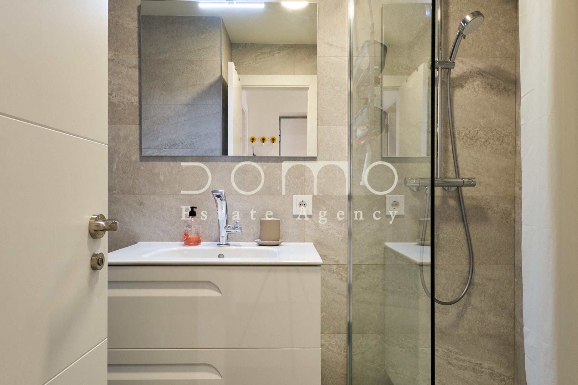 Alquiler a largo plazo - Apartamento / piso - Garrucha