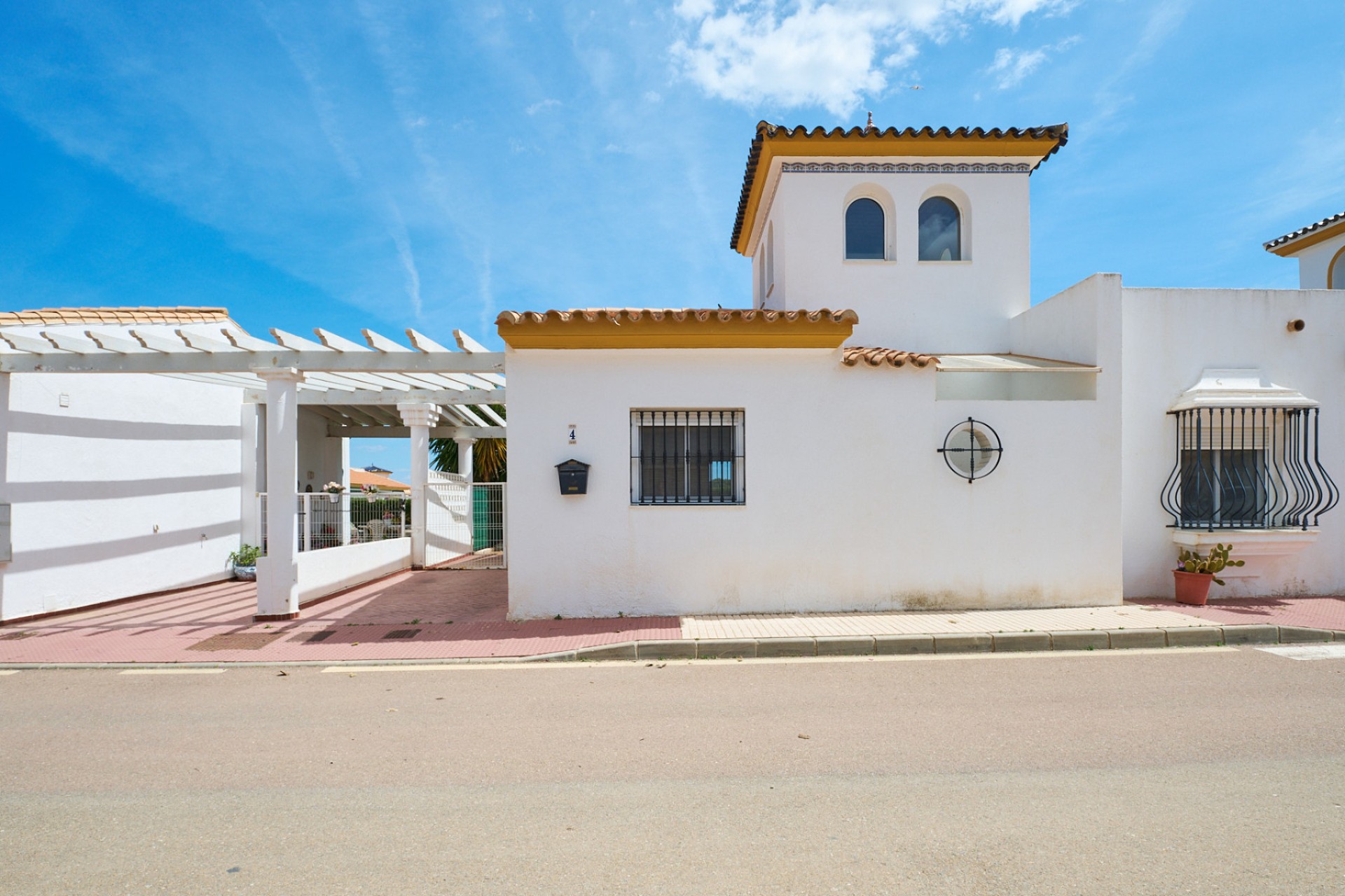 Alquiler a largo plazo - Casa pareada - Turre