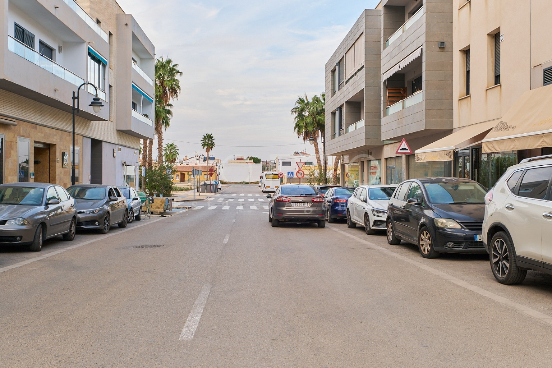 Alquiler a largo plazo - Comercial - Vera