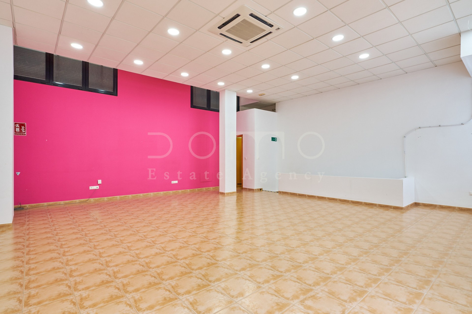 Alquiler a largo plazo - Comercial - Vera