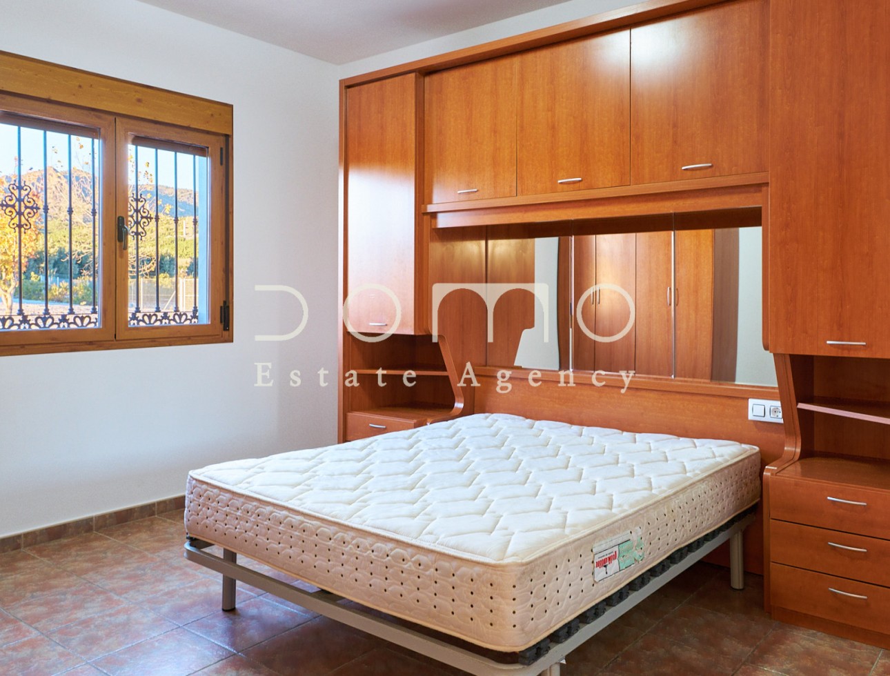 Alquiler a largo plazo - Villa / Chalet - Tijola