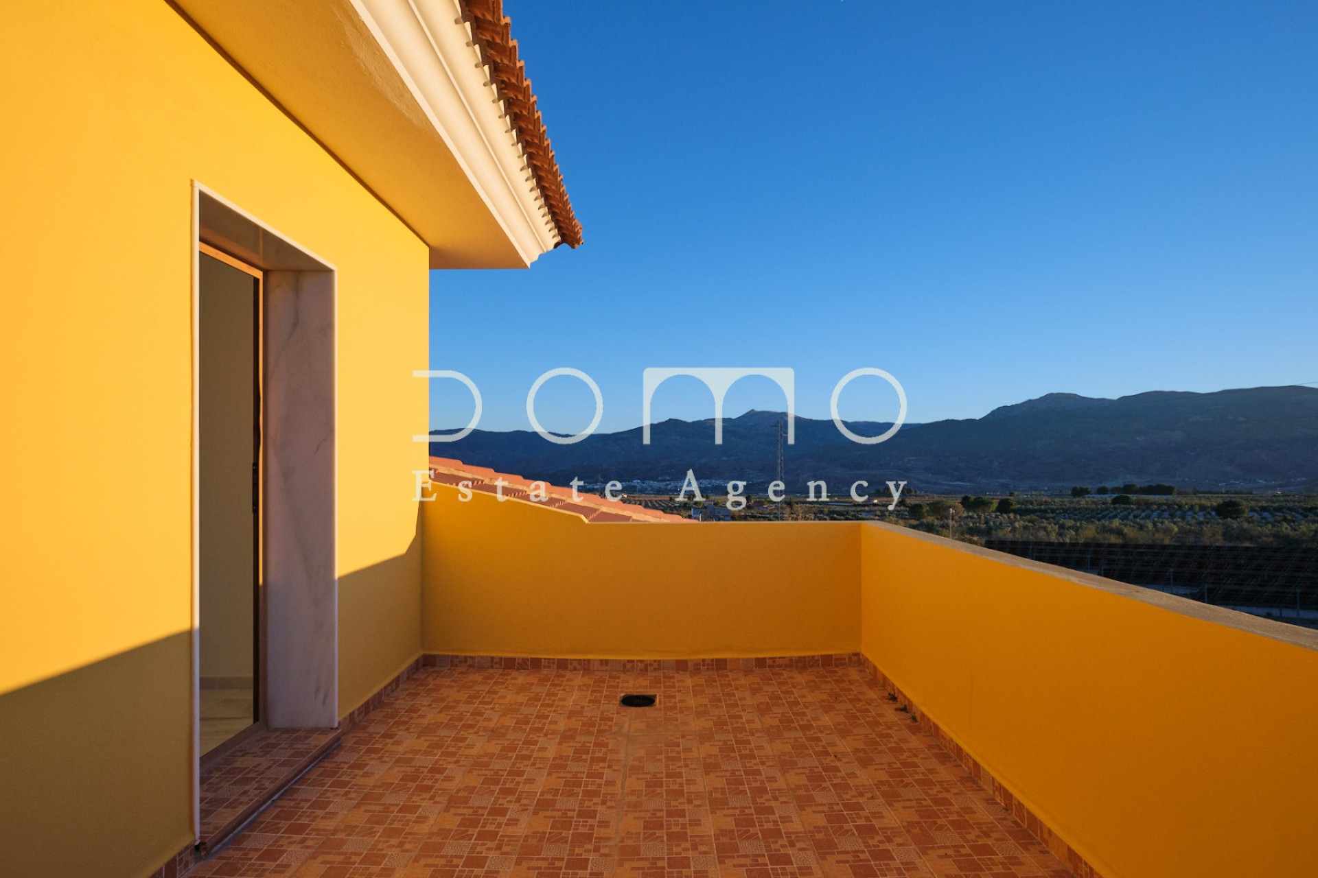 Alquiler a largo plazo - Villa - Tijola