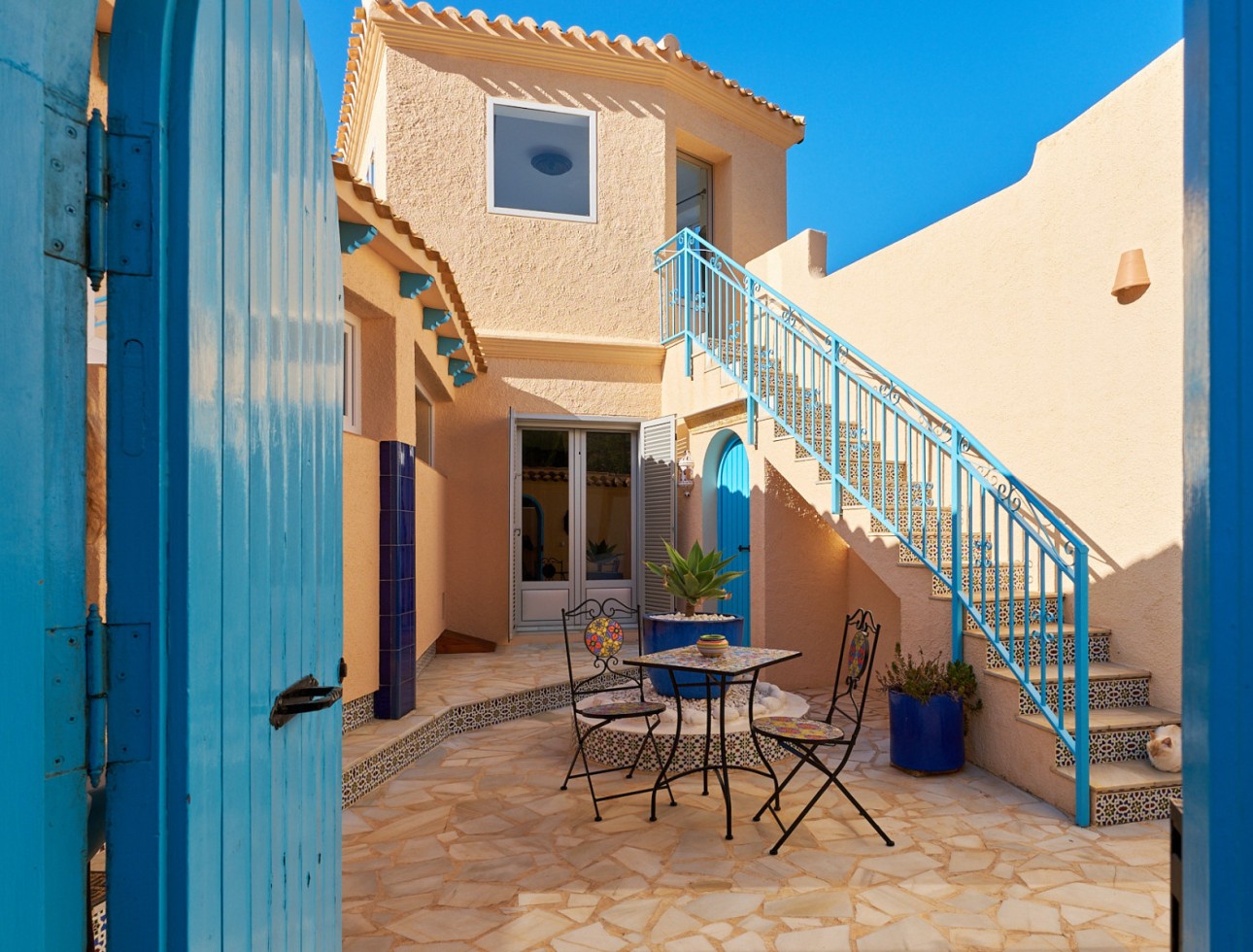  Cour andalouse aux détails traditionnels dans une villa indépendante à Sierra Cabrera, Turre, Almería
