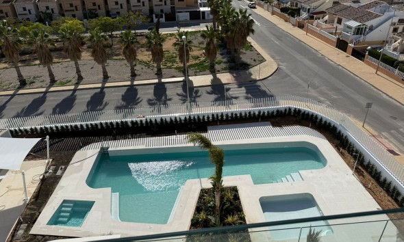 Erdgeschoss - Neue Gebäude - Cabo Roig - Cabo Roig