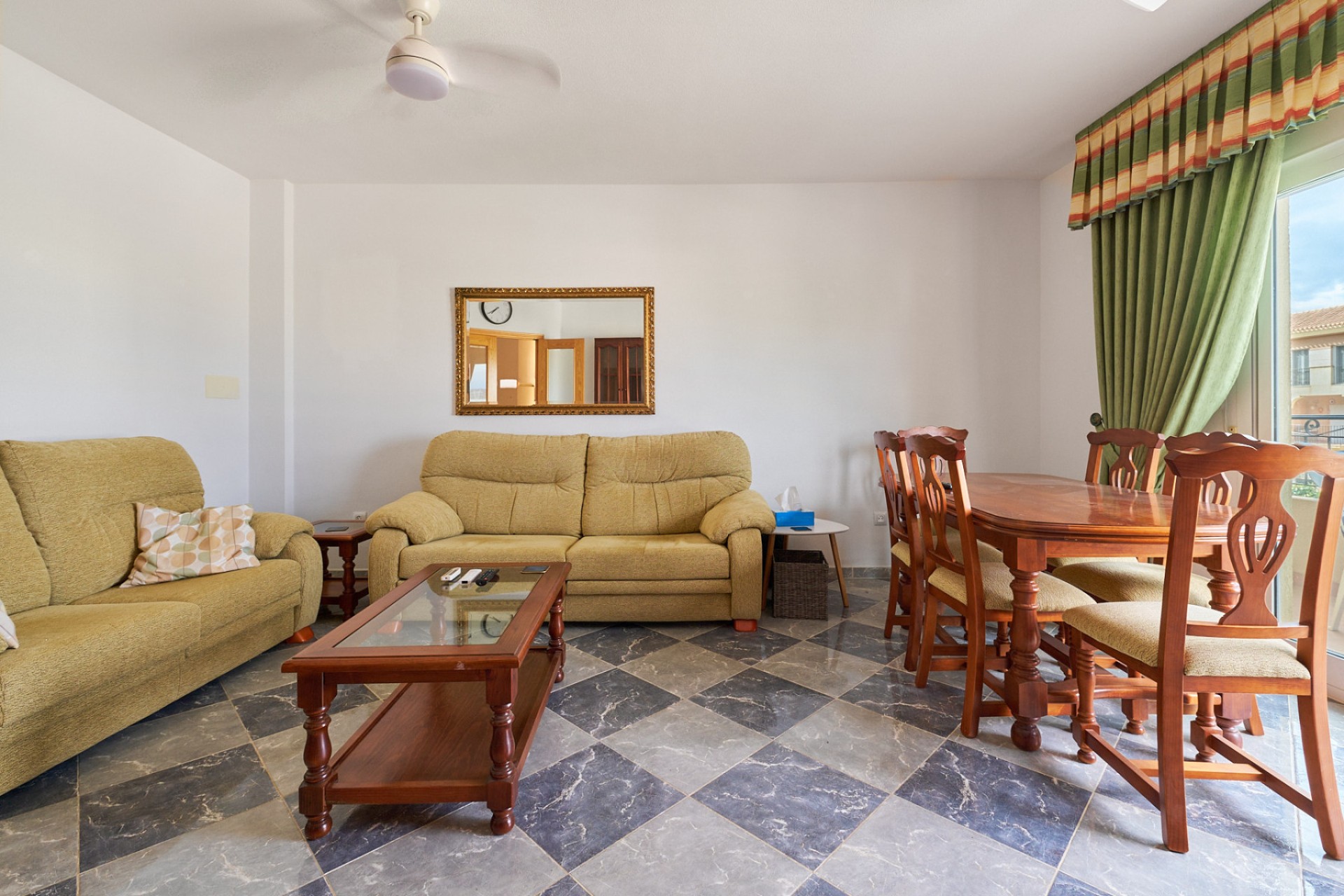 Herverkoop - Appartement / flat - Turre