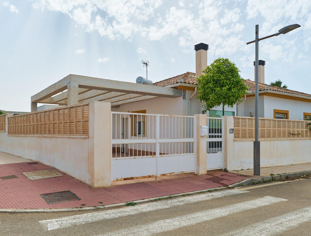 Lange Termijn Verhuur - Villa / Halfvrijstaand - Turre