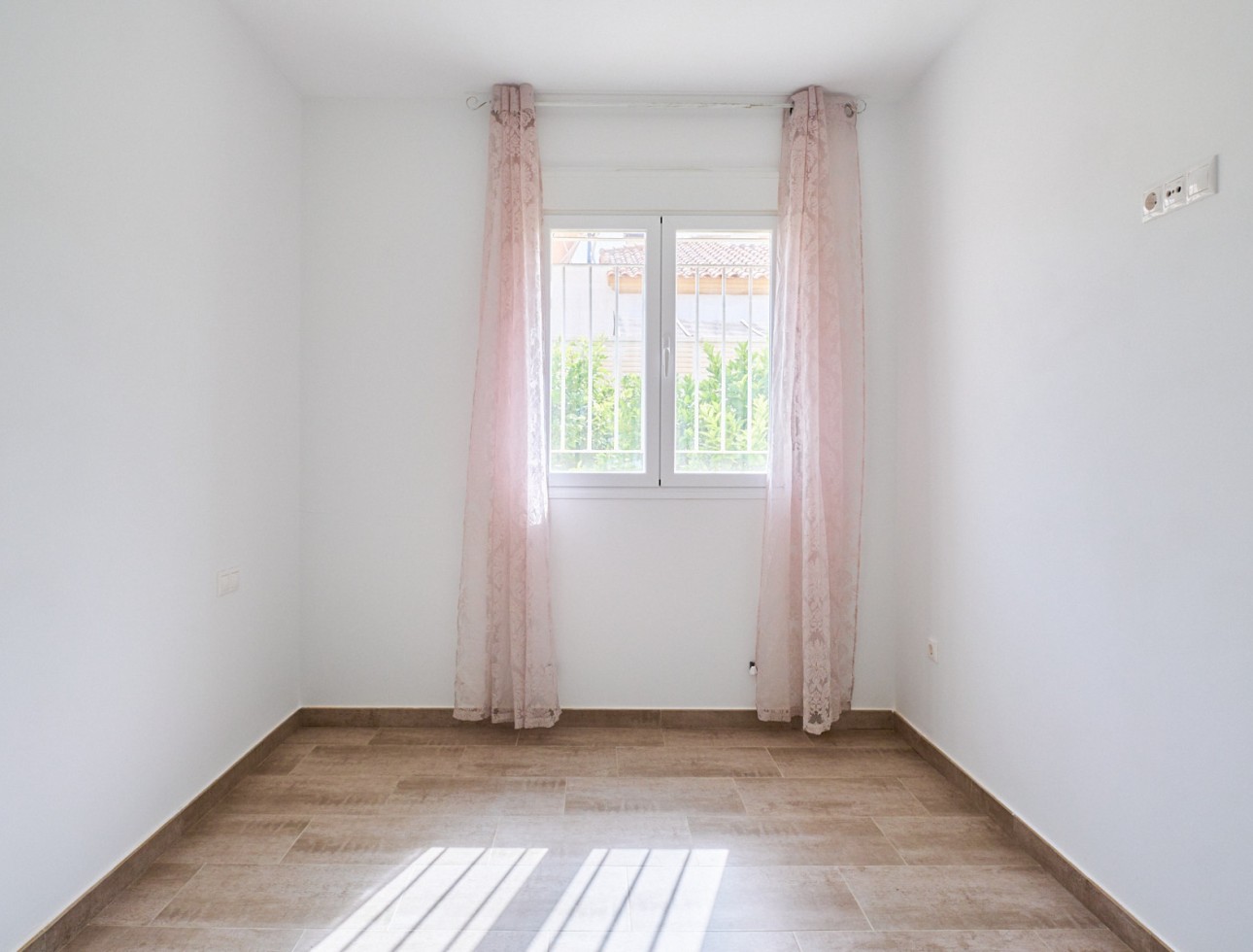 Lange Termijn Verhuur - Villa / Halfvrijstaand - Turre