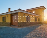 Location à long terme - Villa / Jumelée - Tijola