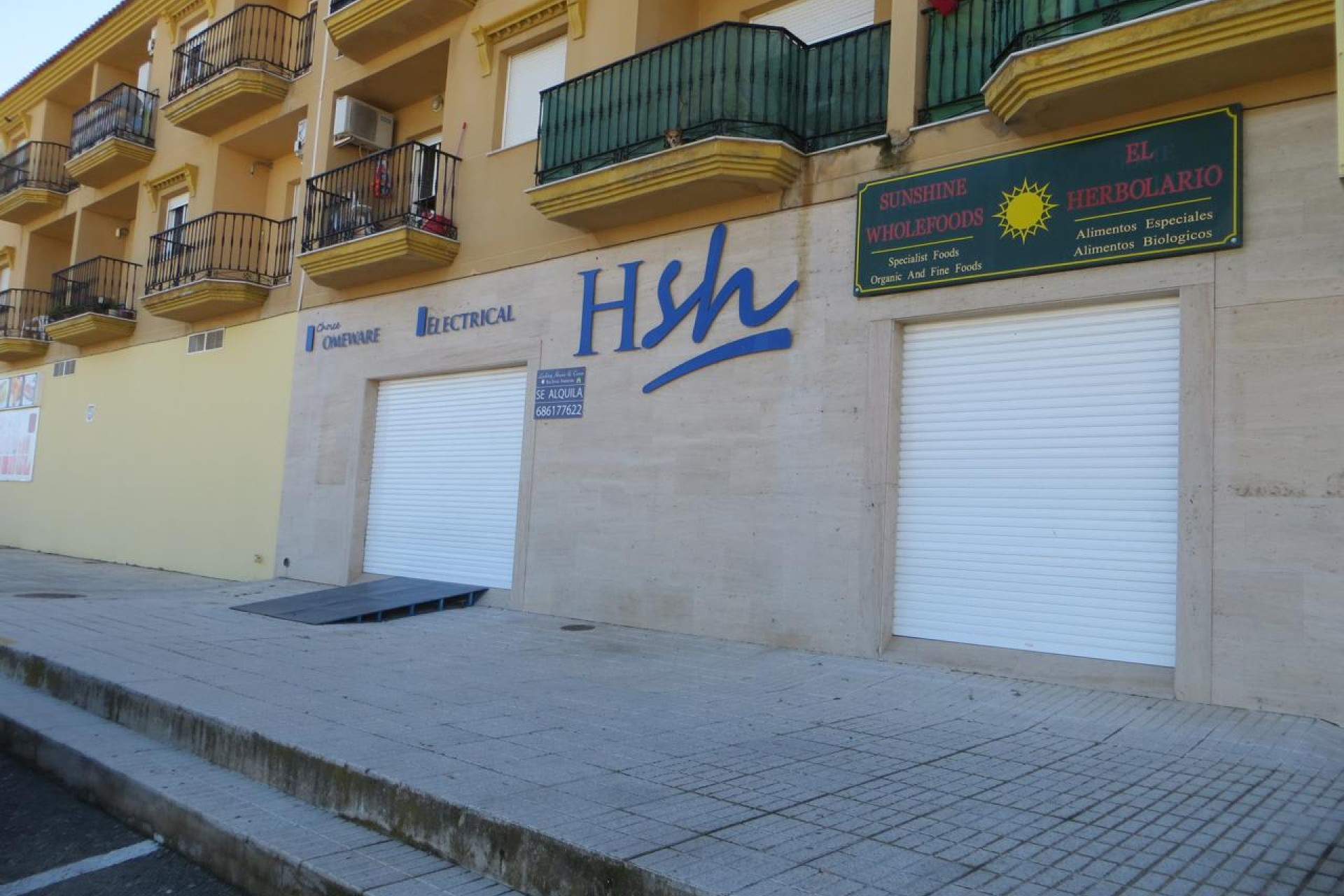 Long Term Rental - Commercial - Turre