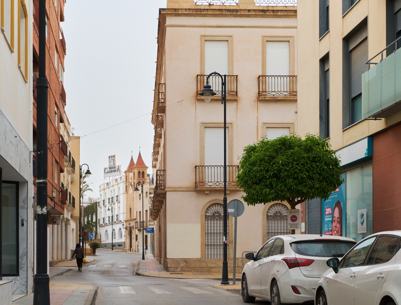 Long Term Rental - Commercial - Vera