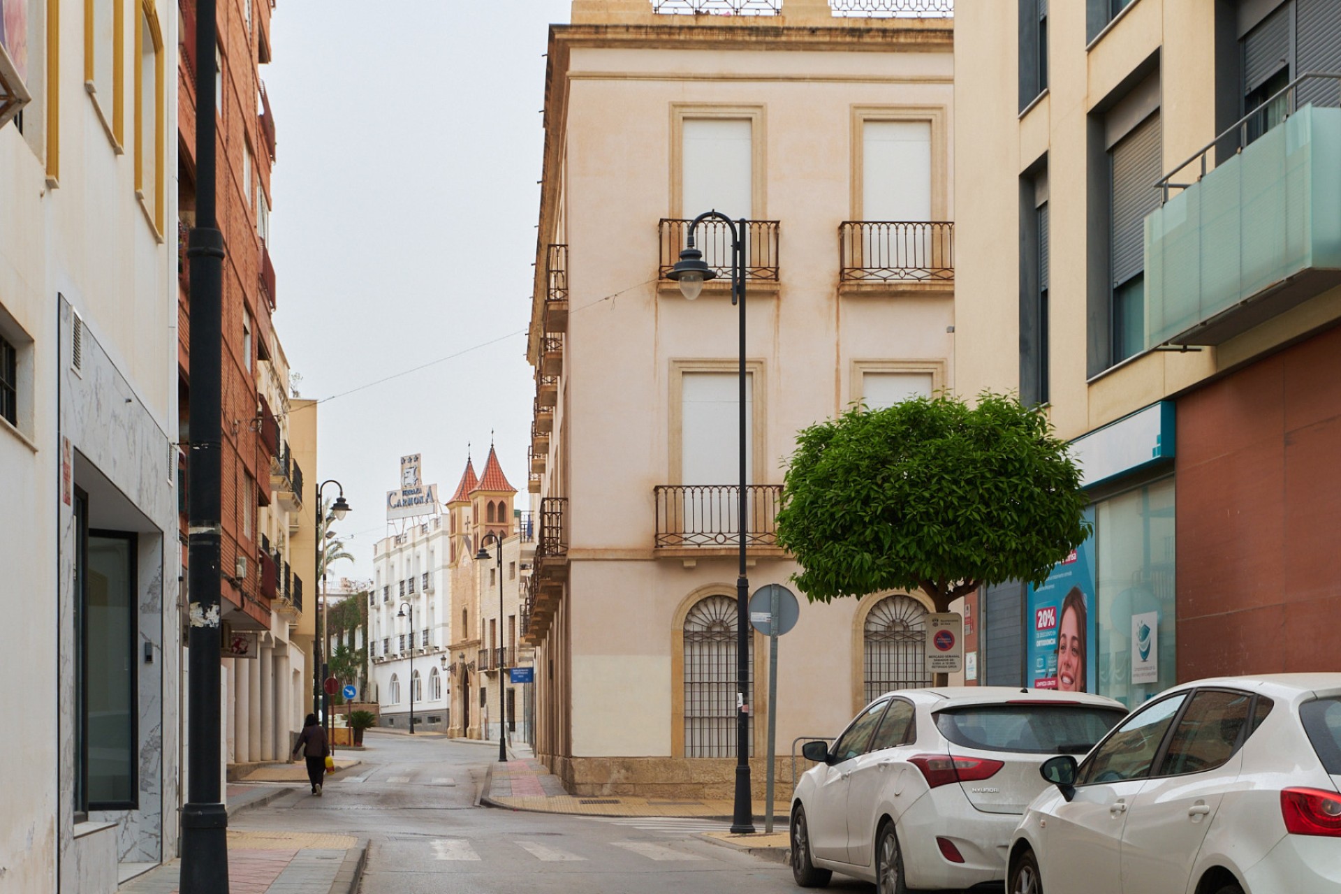 Long Term Rental - Commercial - Vera