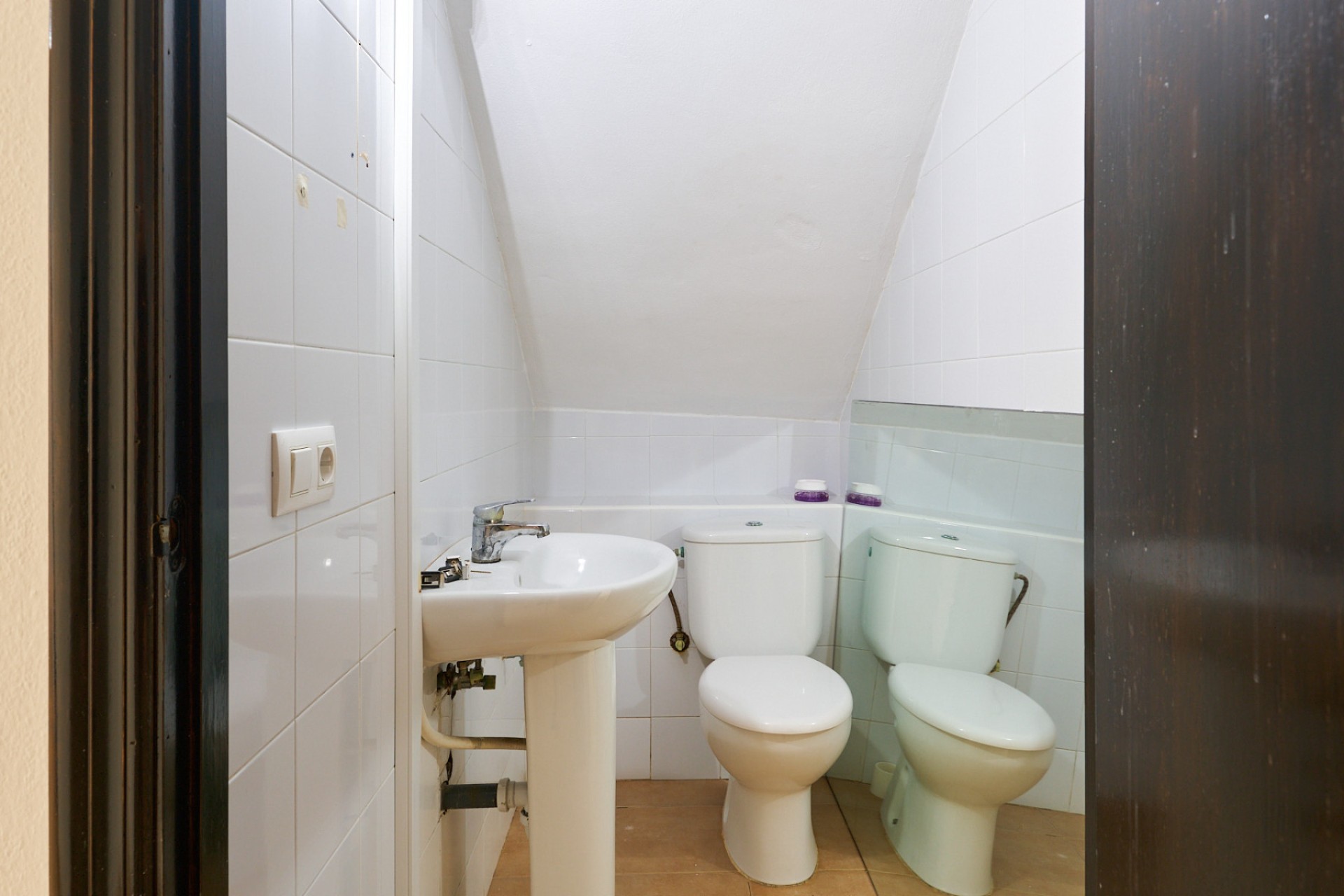 Long Term Rental - Commercial - Vera