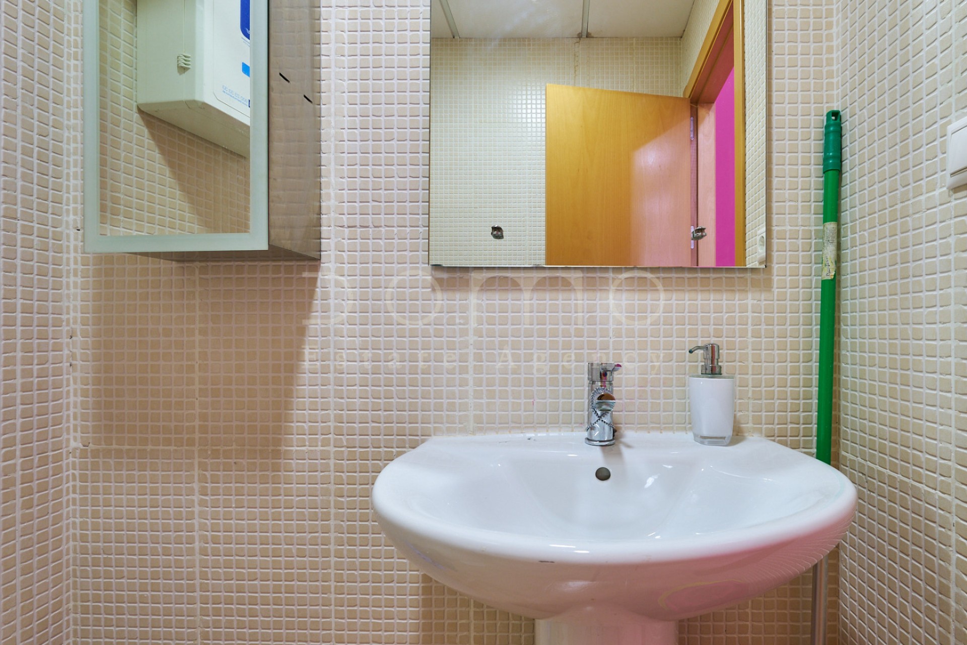 Long Term Rental - Commercial - Vera