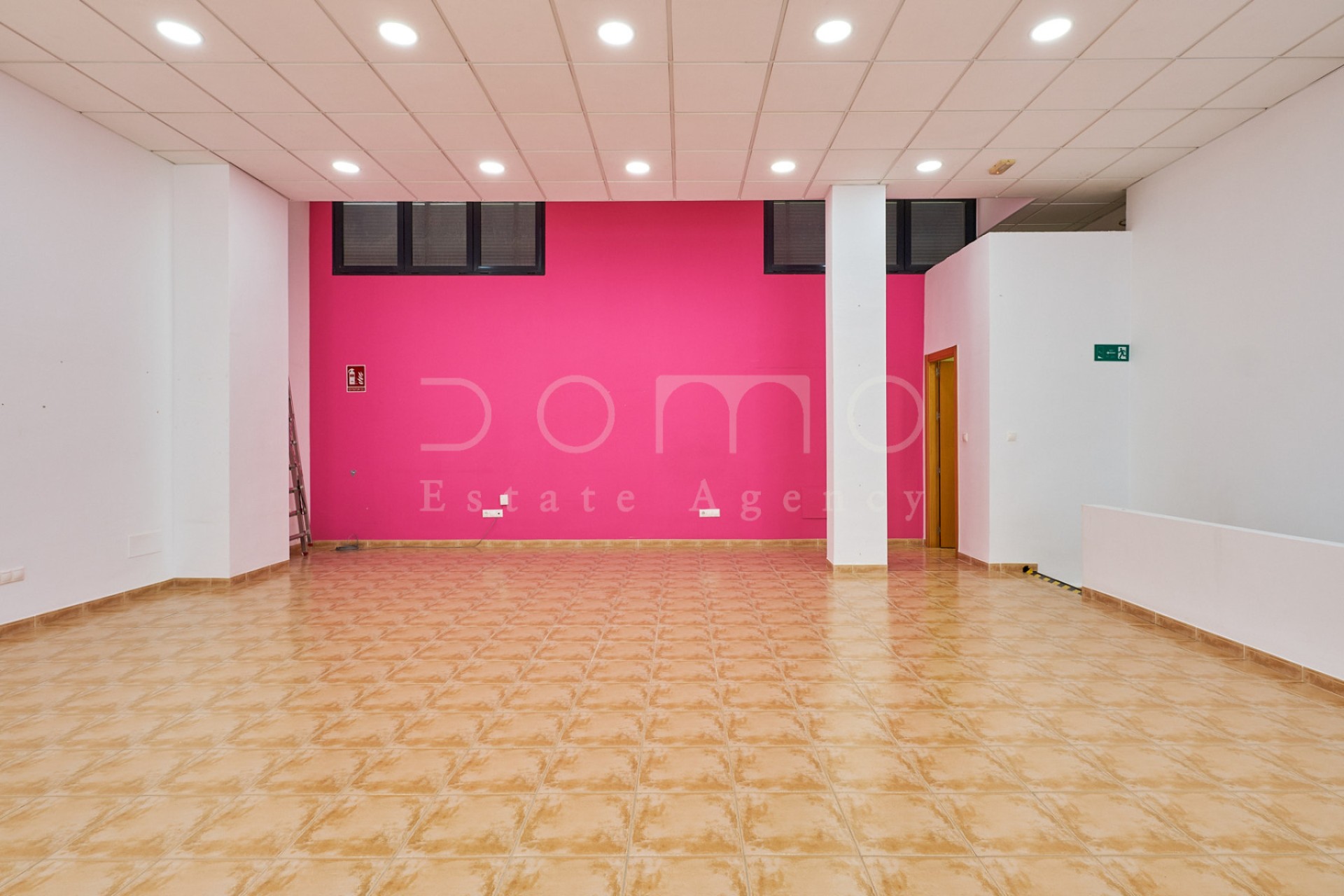 Long Term Rental - Commercial - Vera