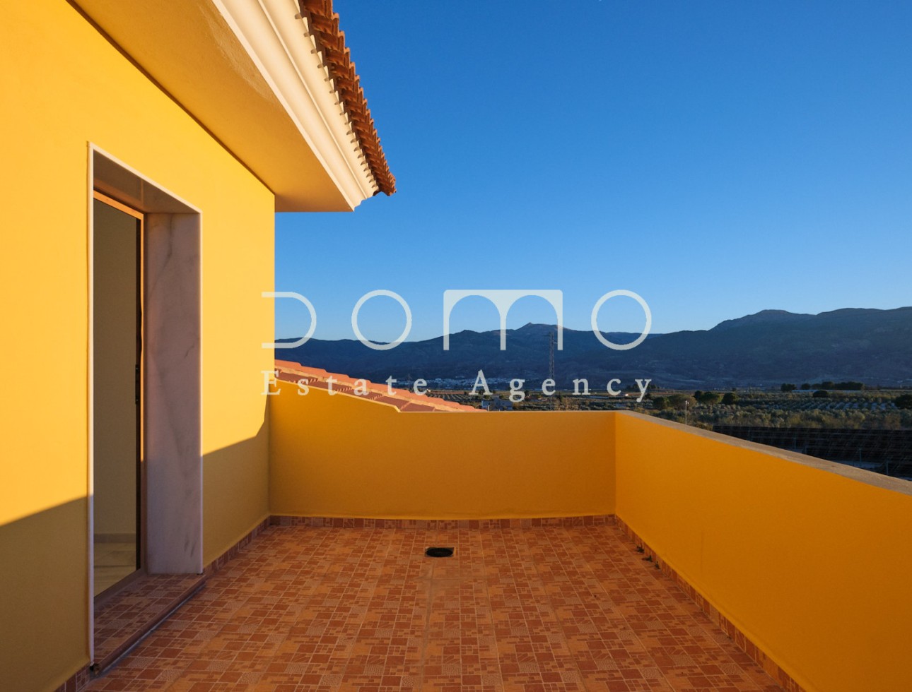 Long Term Rental - Villa / Semi-detached Villa - Tijola