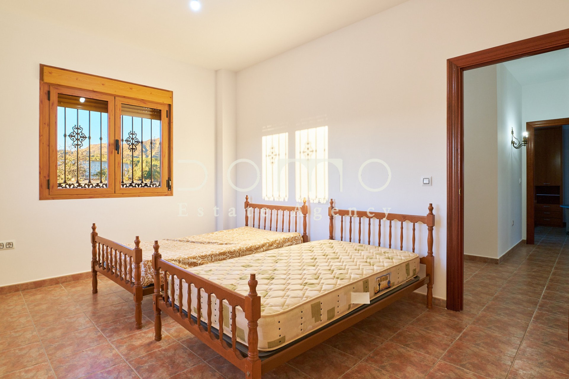 Long Term Rental - Villa / Semi-detached Villa - Tijola