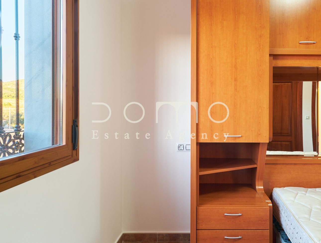 Long Term Rental - Villa / Semi-detached Villa - Tijola