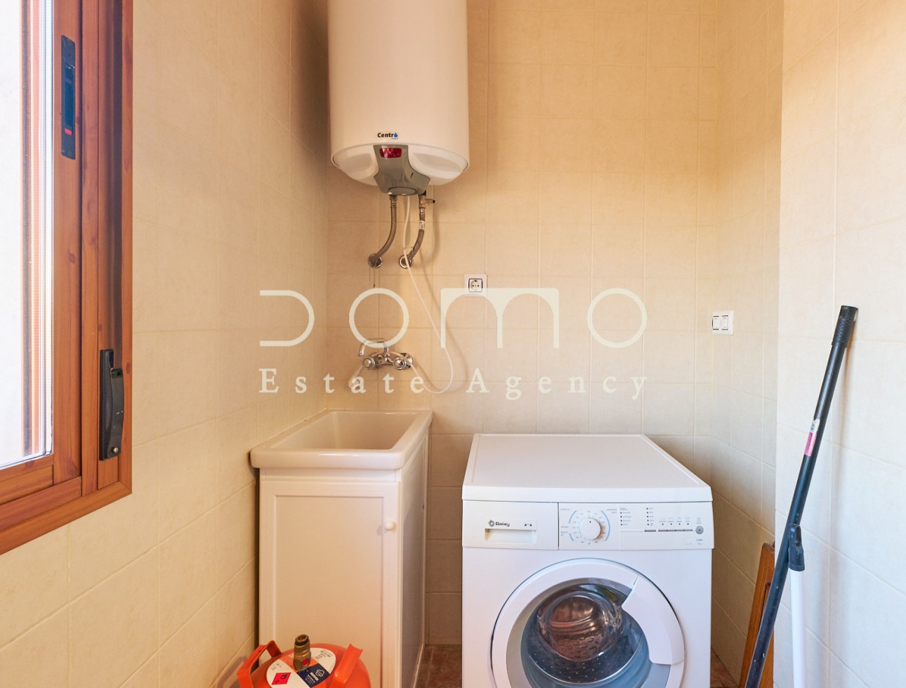 Long Term Rental - Villa / Semi-detached Villa - Tijola