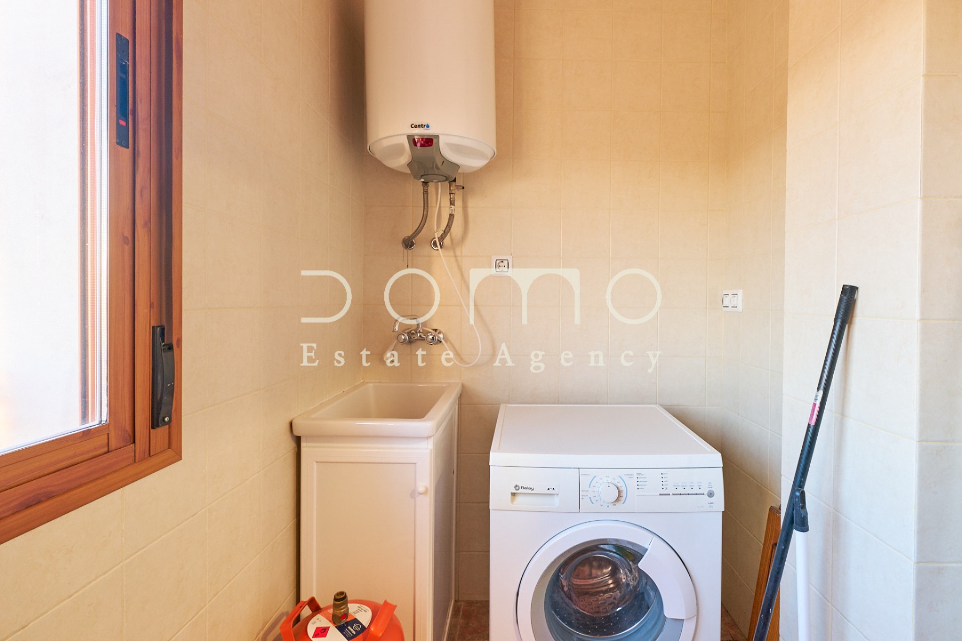 Long Term Rental - Villa / Semi-detached Villa - Tijola