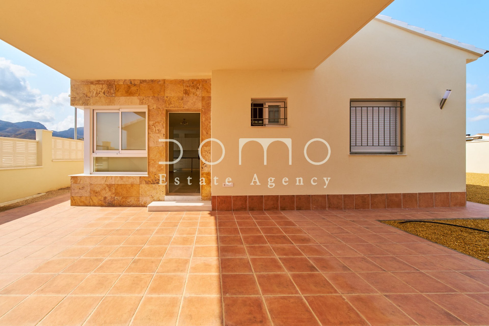 Long Term Rental - Villa / Semi-detached Villa - Turre