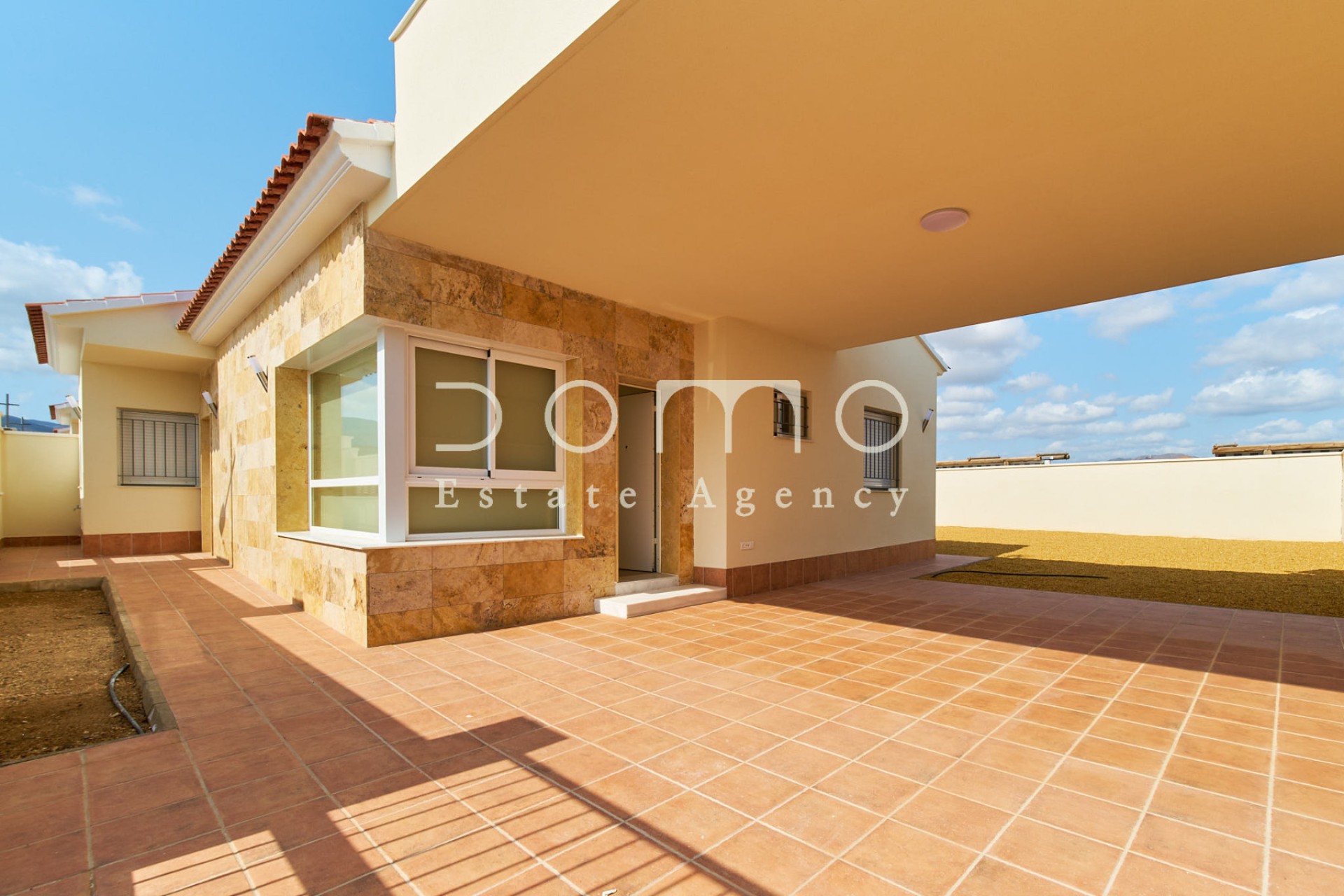 Long Term Rental - Villa / Semi-detached Villa - Turre