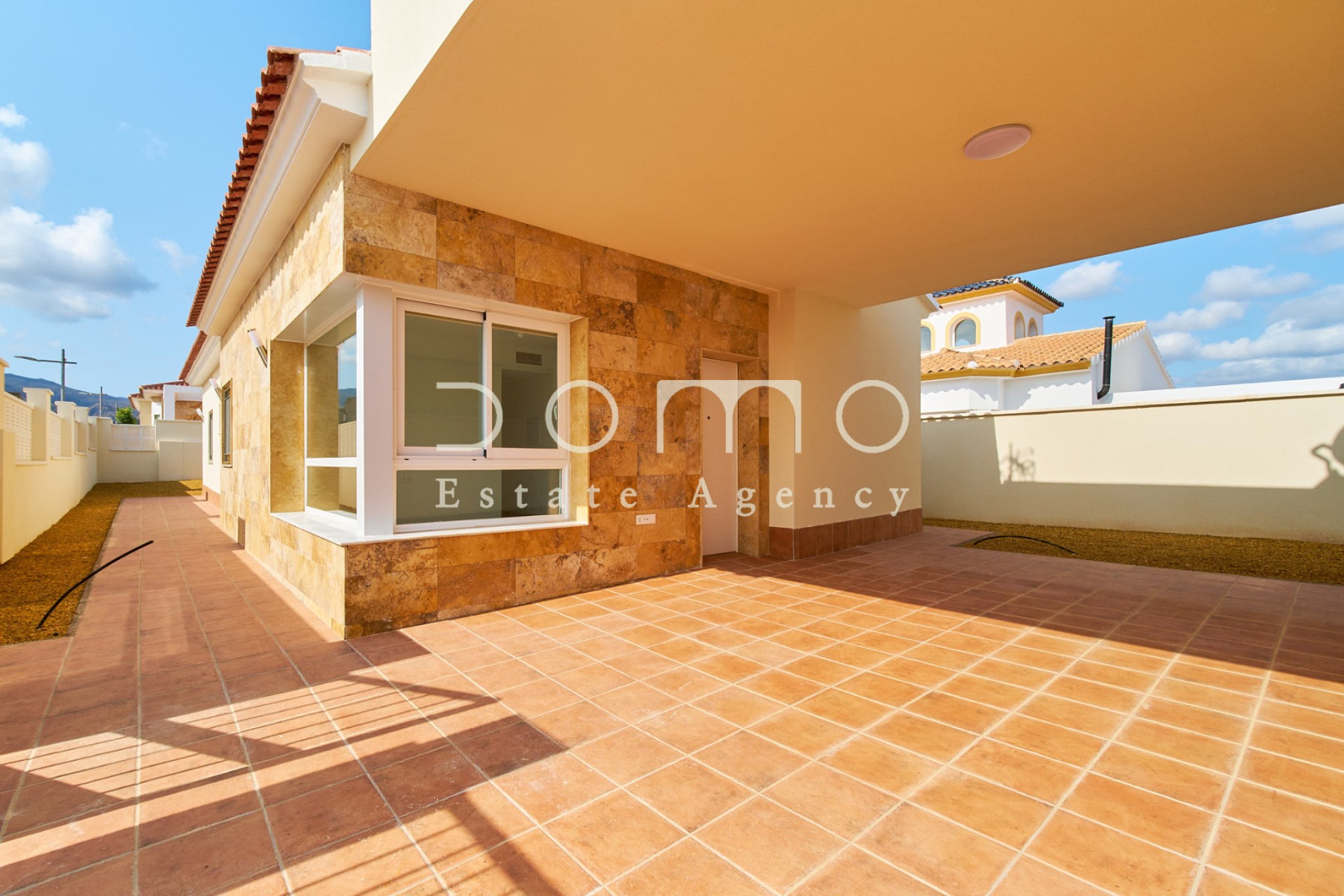 Long Term Rental - Villa / Semi-detached Villa - Turre