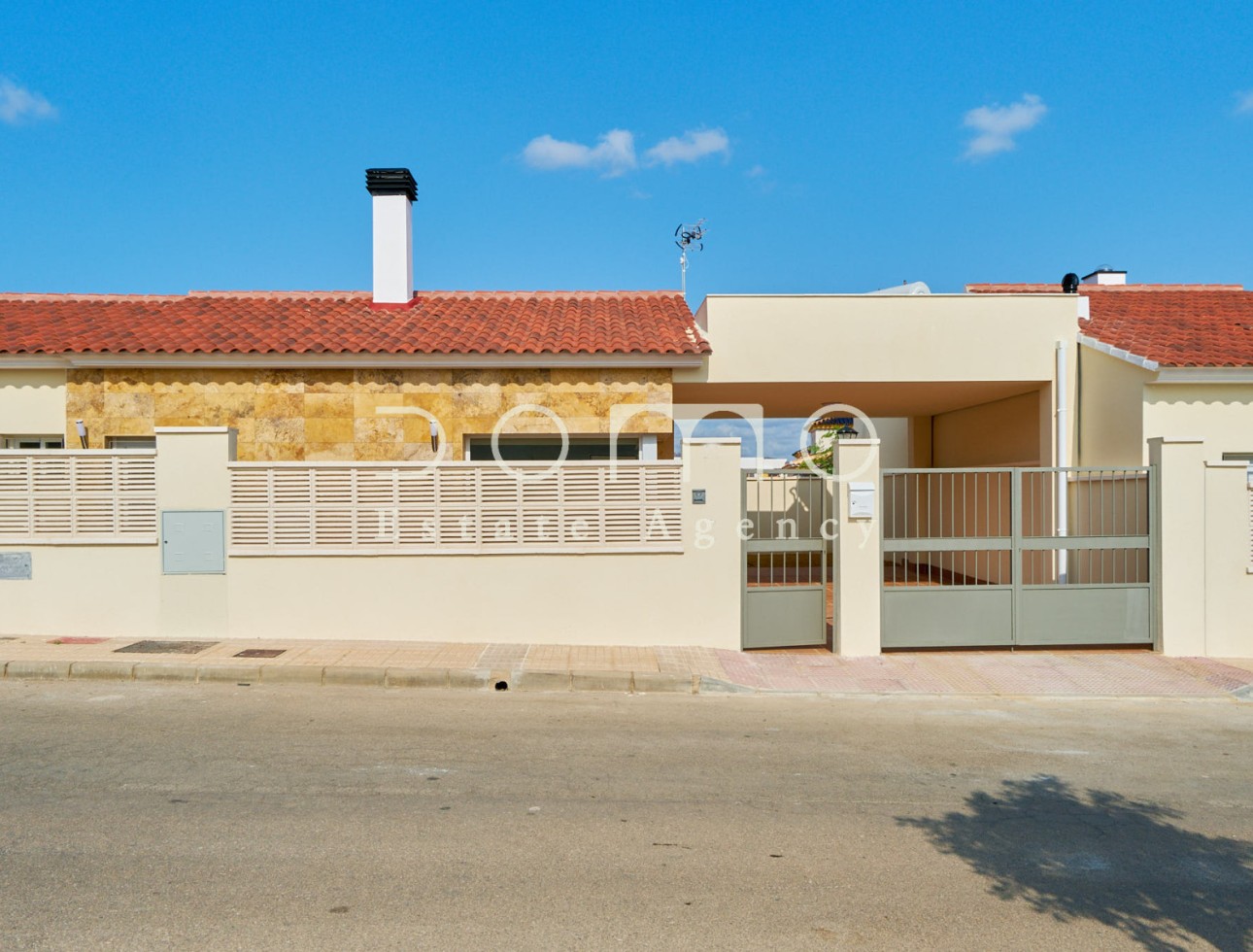 Long Term Rental - Villa / Semi-detached Villa - Turre