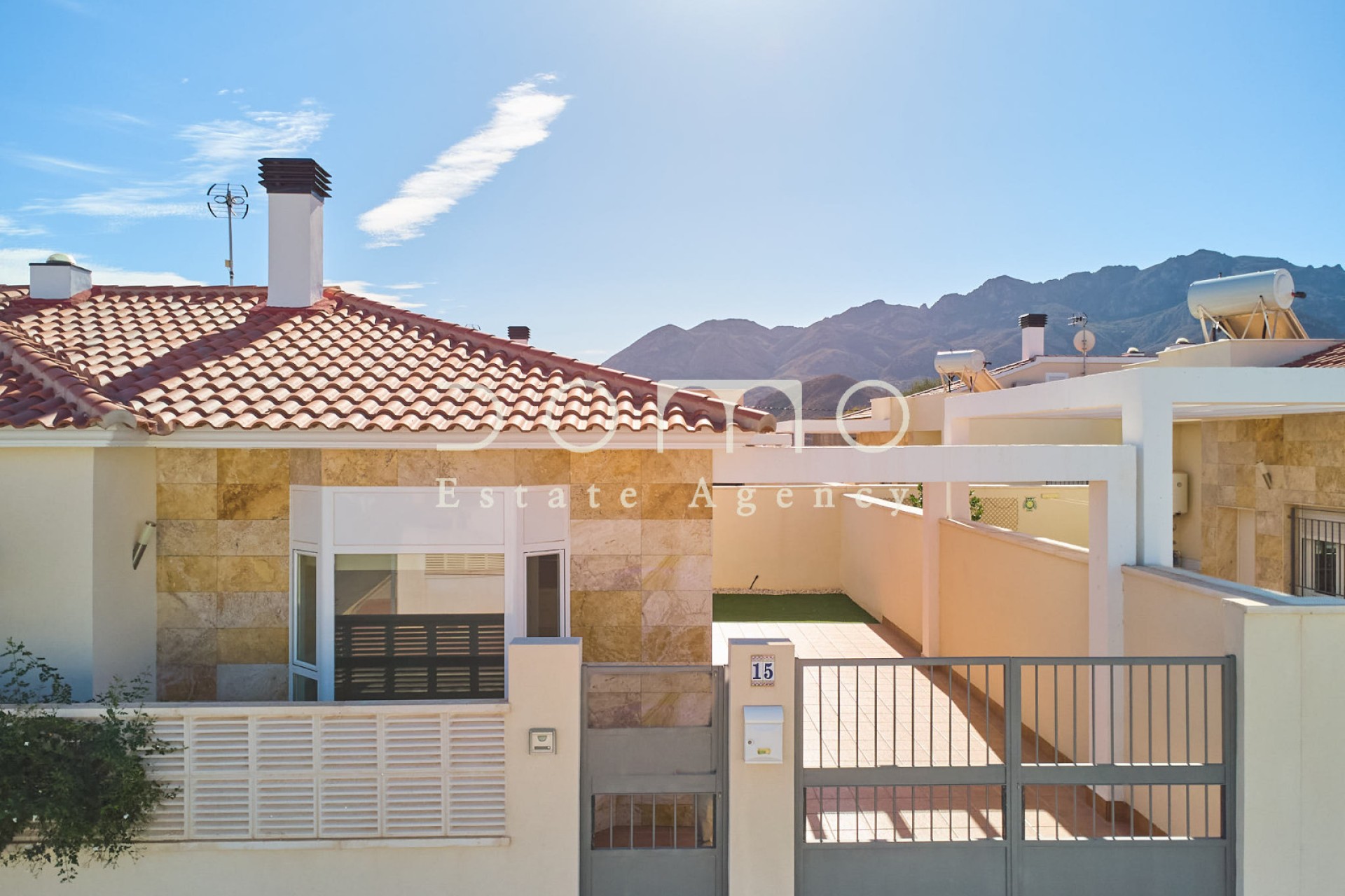 Long Term Rental - Villa / Semi-detached Villa - Turre