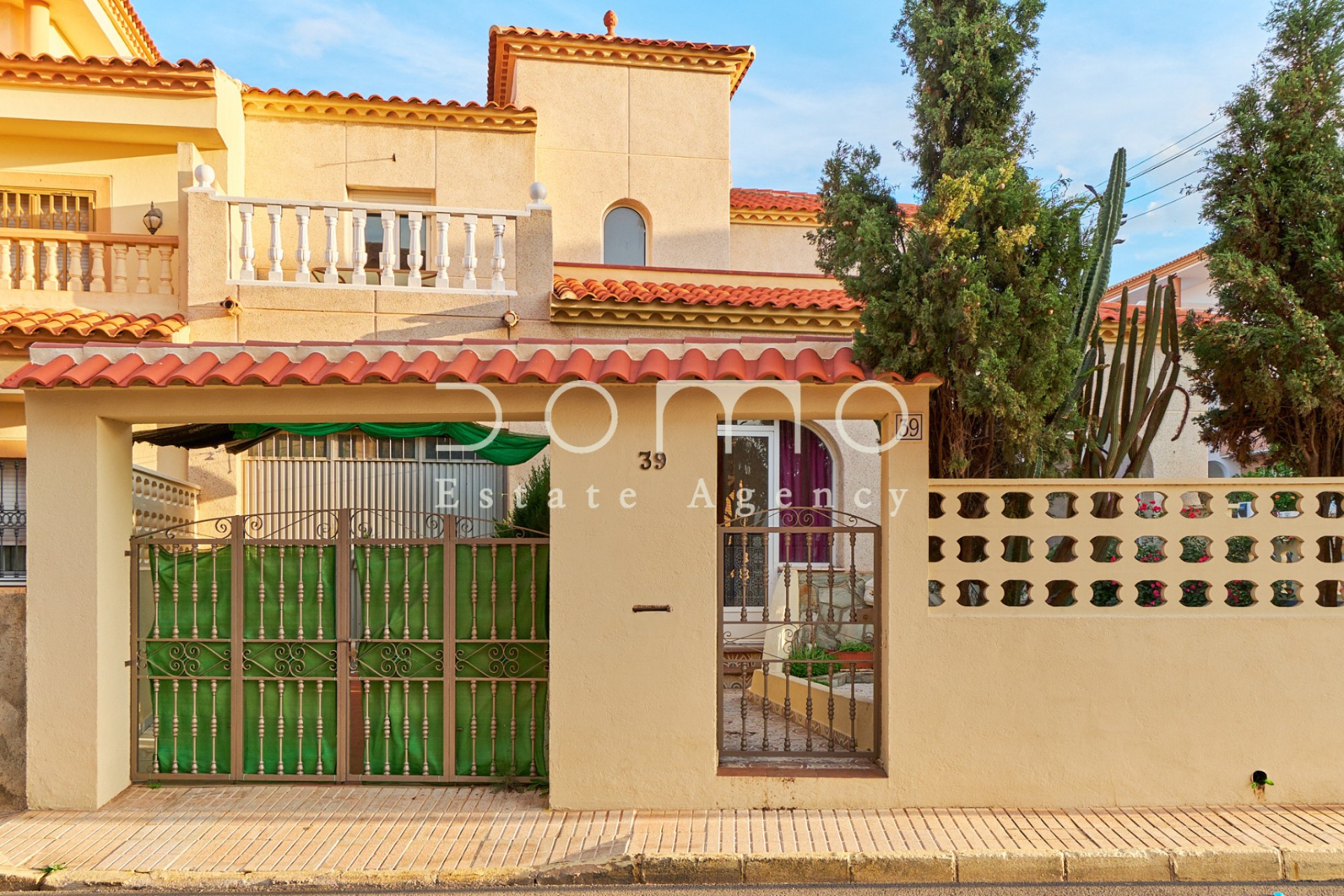 Long Term Rental - Villa / Semi-detached Villa - Turre