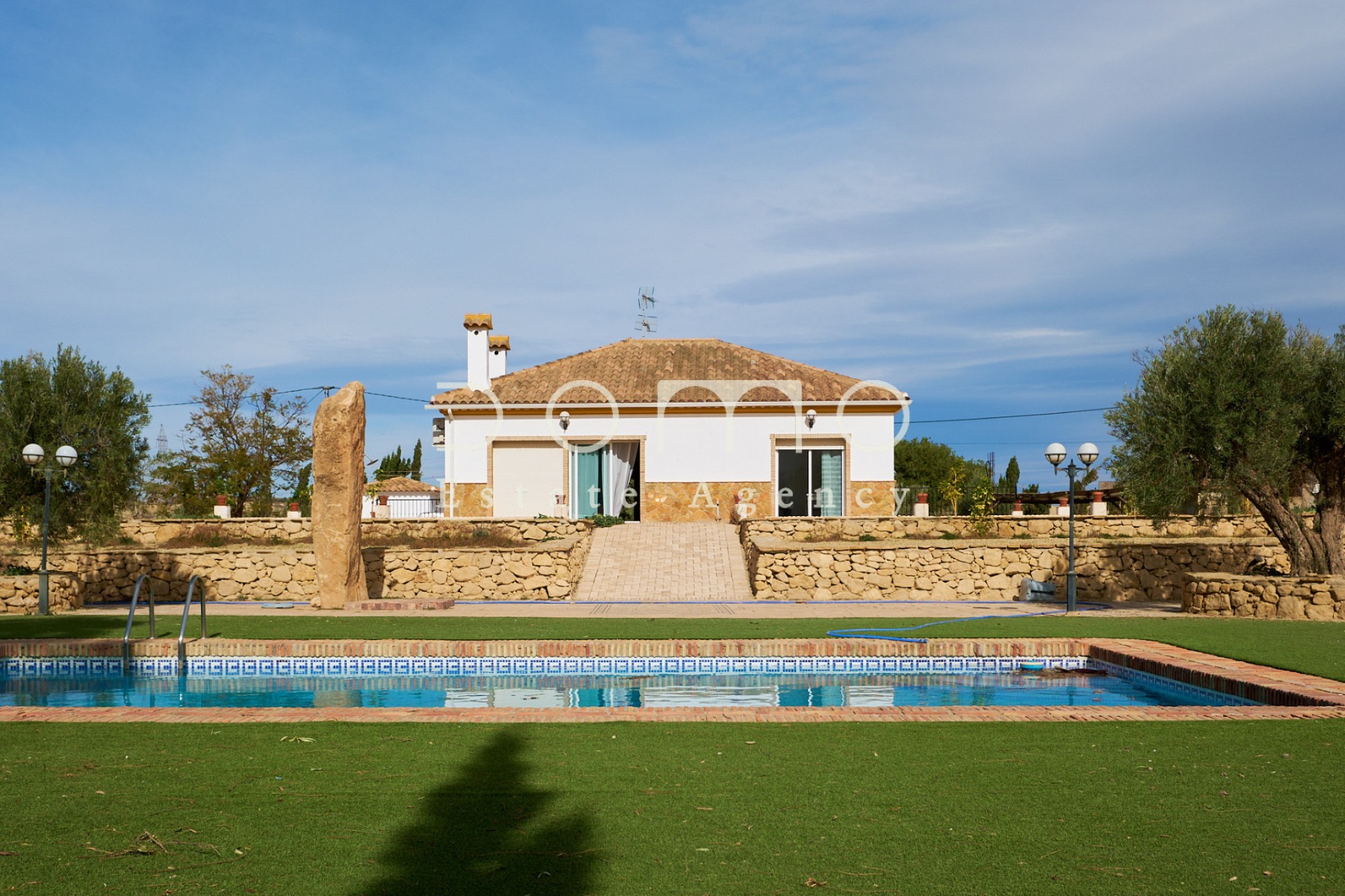 Long Term Rental - Villa / Semi-detached Villa - Turre