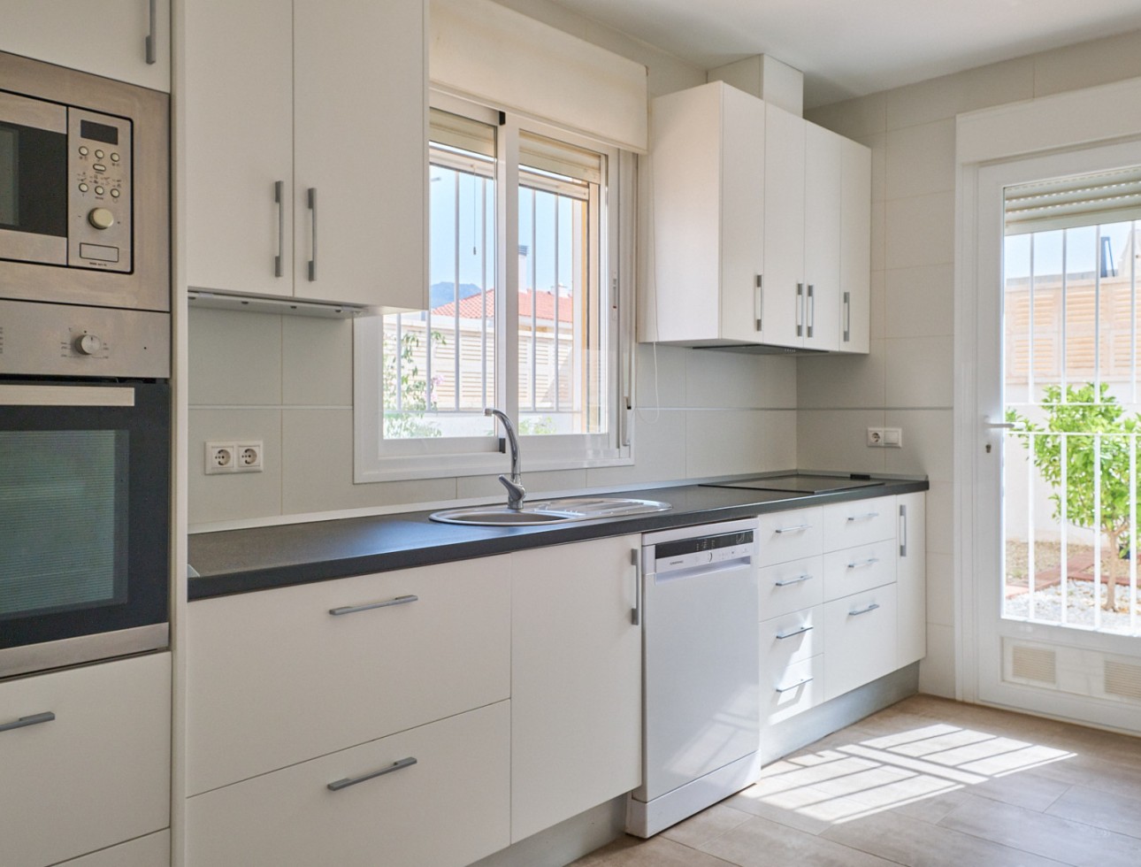 Long Term Rental - Villa / Semi-detached Villa - Turre