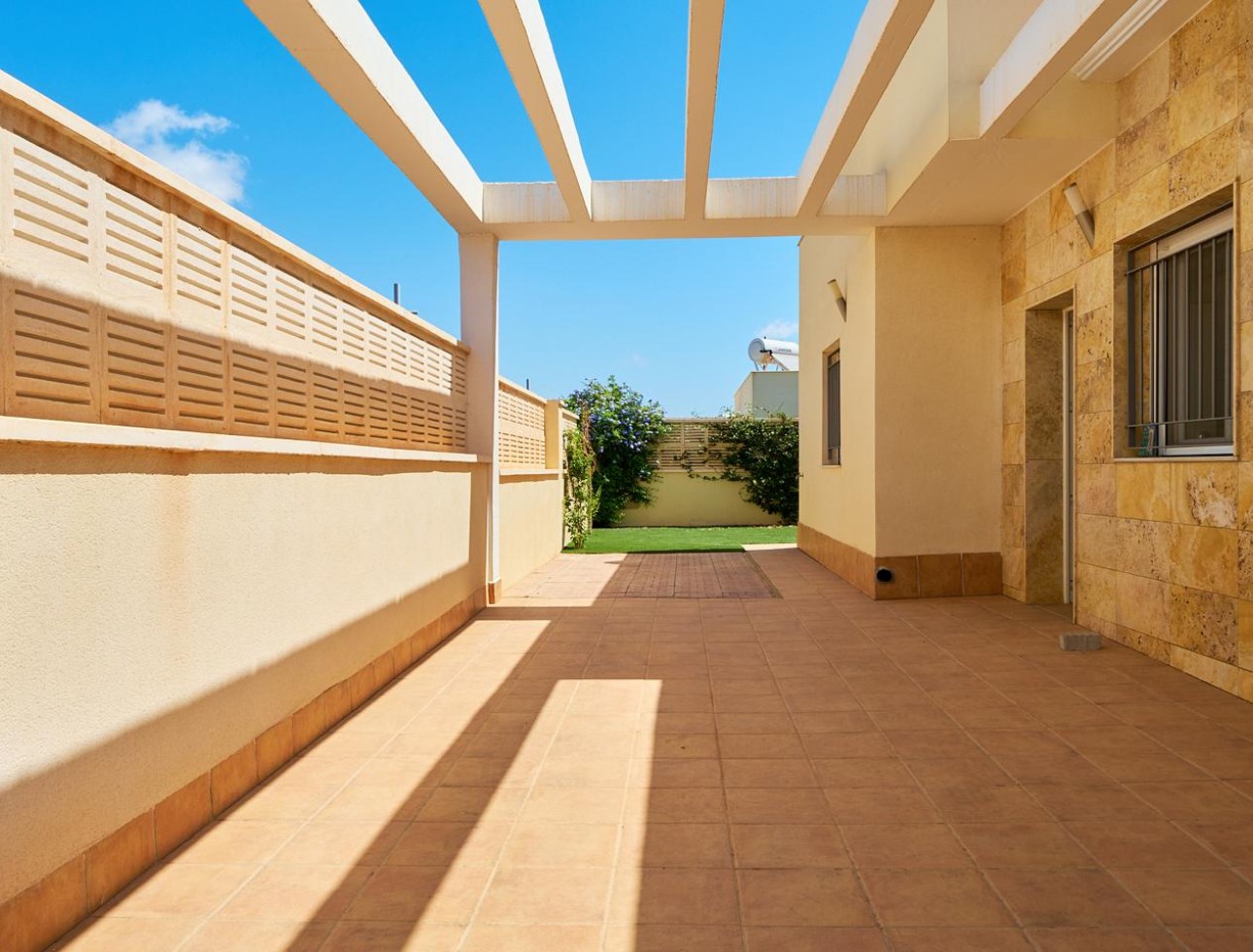 Long Term Rental - Villa / Semi-detached Villa - Turre