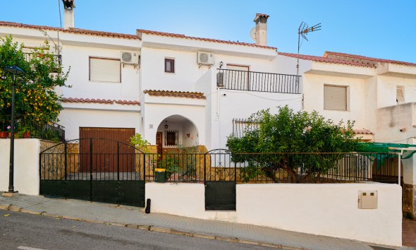 Maison de ville - Location à long terme - Turre - Turre