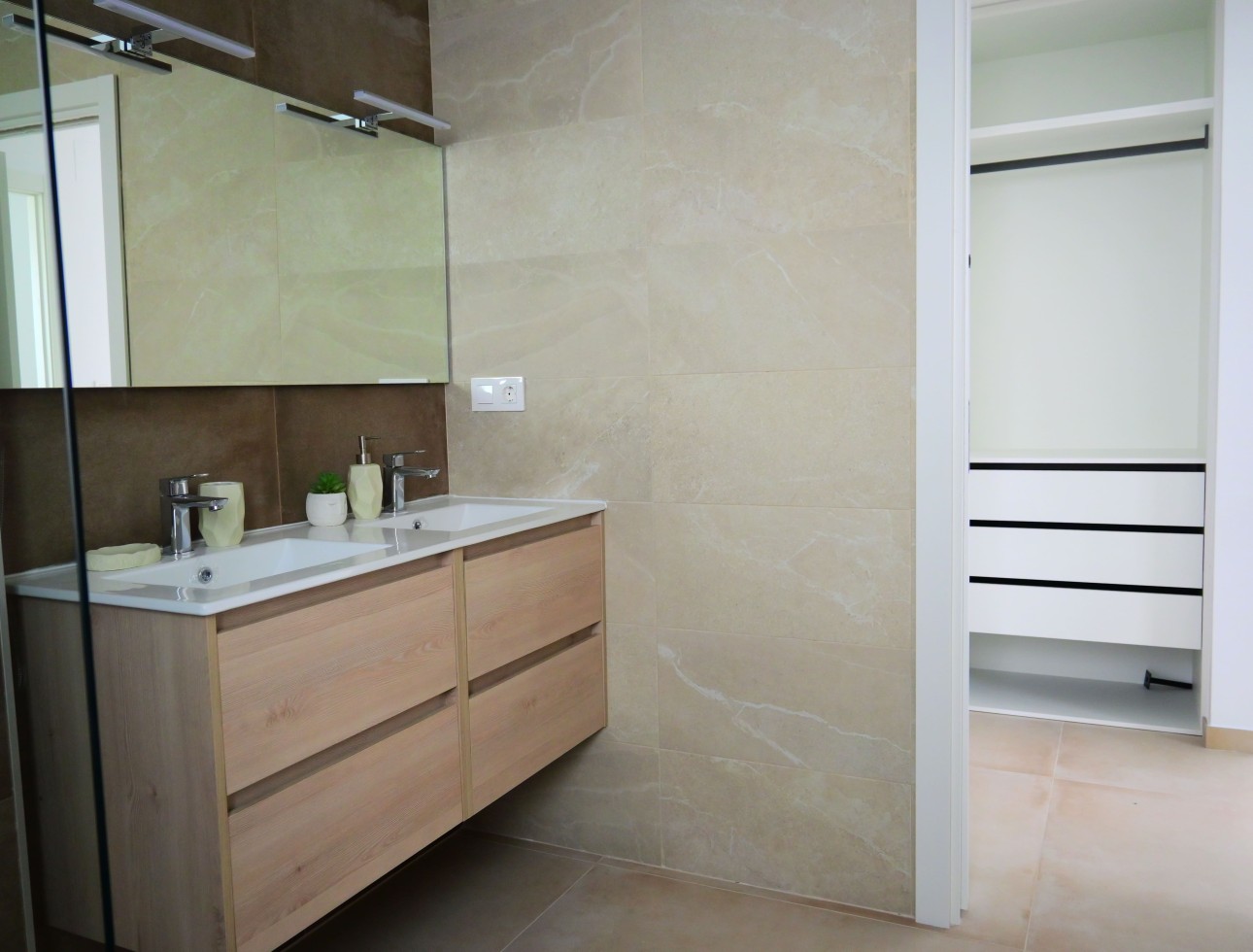 Neue Gebäude - Einfamilienhaus - Dolores