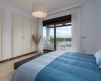 Neue Gebäude - Einfamilienhaus - Estepona