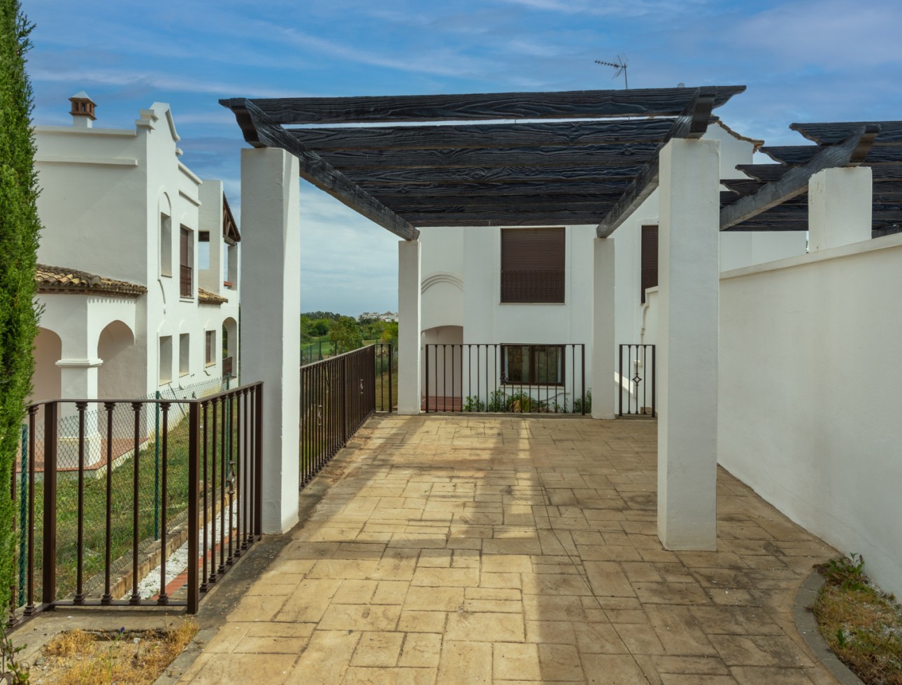 Neue Gebäude - Einfamilienhaus - Estepona