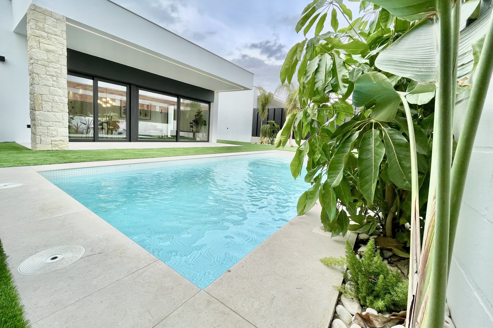 Neue Gebäude - Einfamilienhaus - Molina de Segura