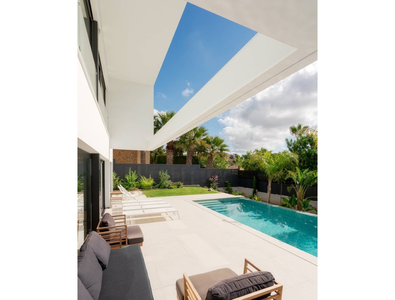 Neue Gebäude - Einfamilienhaus - Molina de Segura