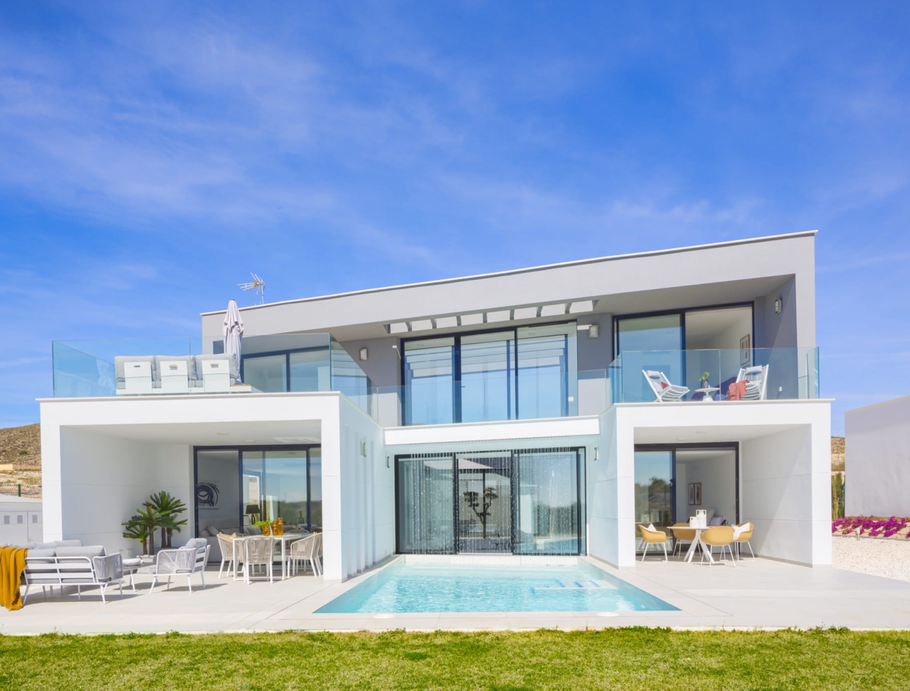 Neue Gebäude - Einfamilienhaus - Murcia