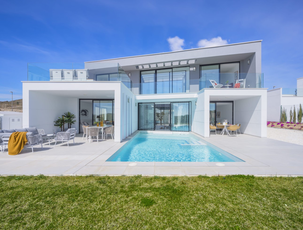 Neue Gebäude - Einfamilienhaus - Murcia