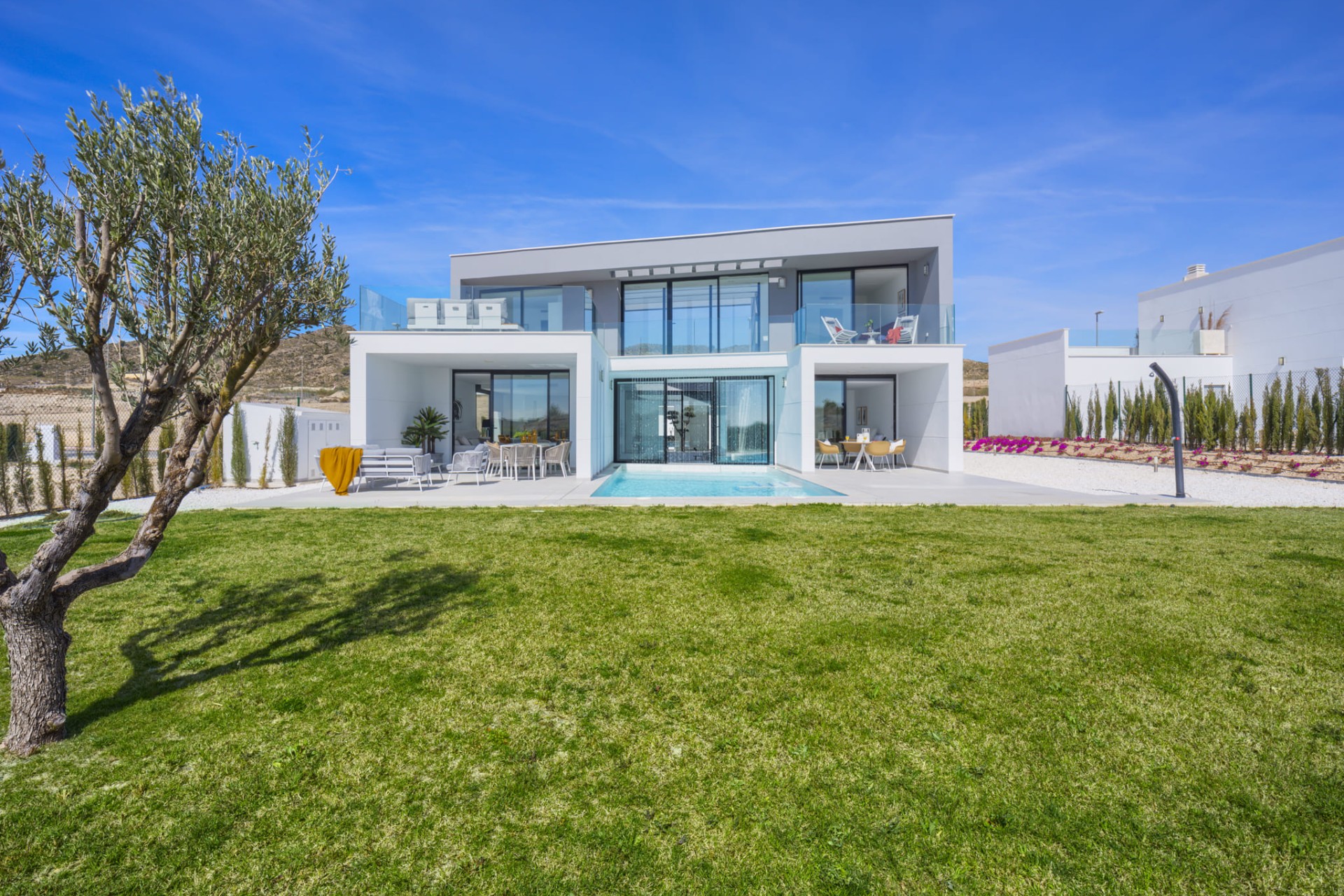 Neue Gebäude - Einfamilienhaus - Murcia