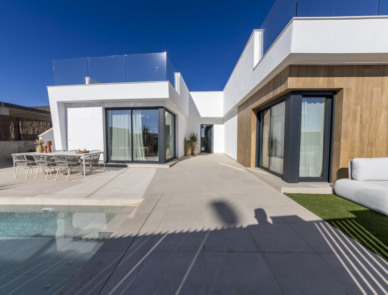 Neue Gebäude - Einfamilienhaus - Murcia