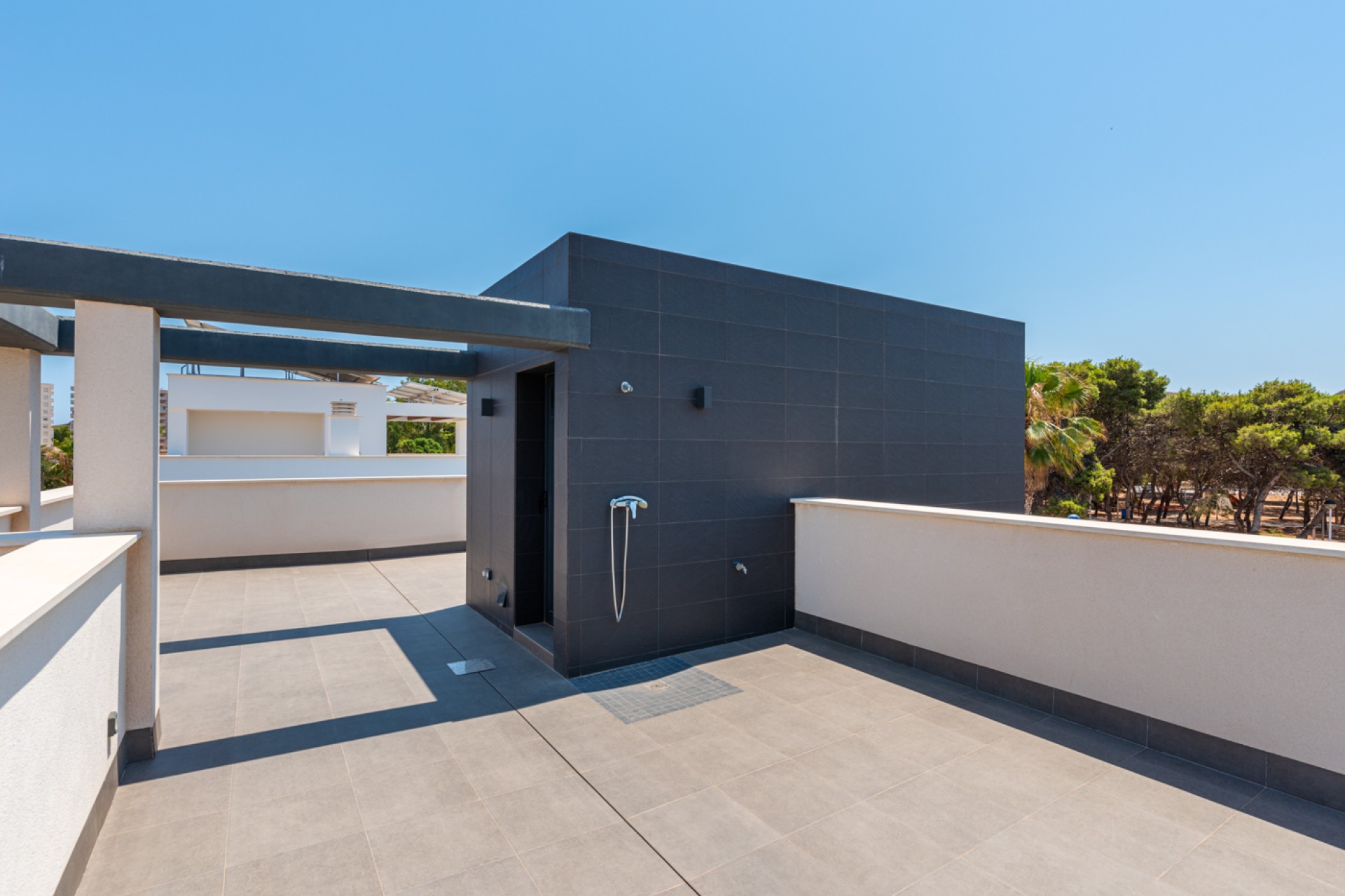 Neue Gebäude - Einfamilienhaus - Playa Paraiso