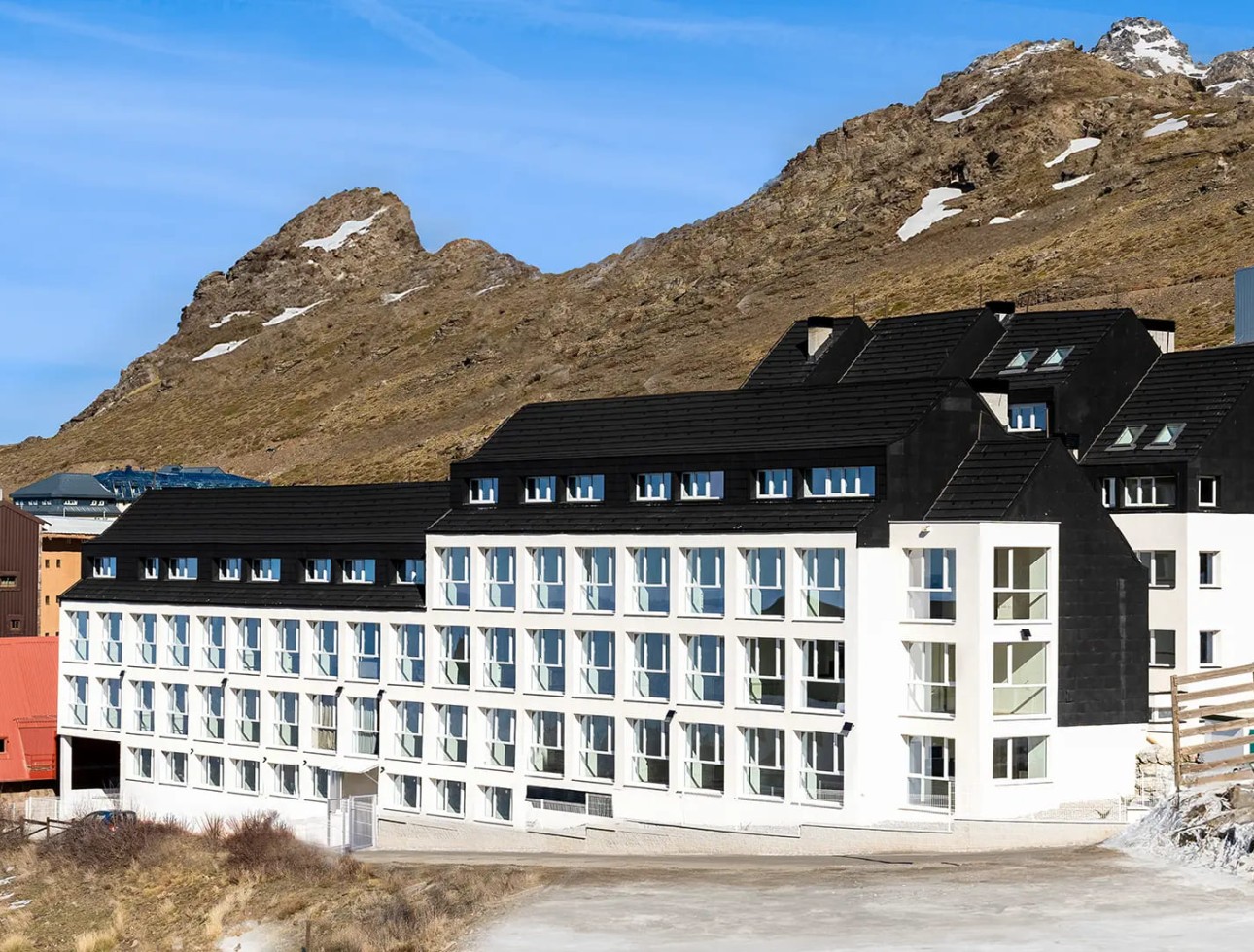 Neue Gebäude - Erdgeschoss - Monachil