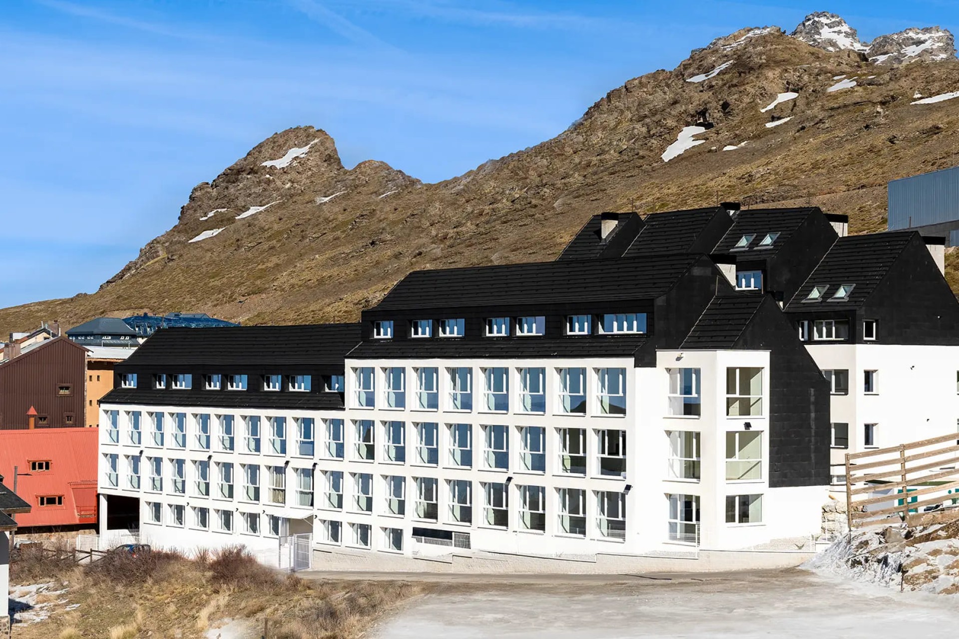 Neue Gebäude - Erdgeschoss - Monachil