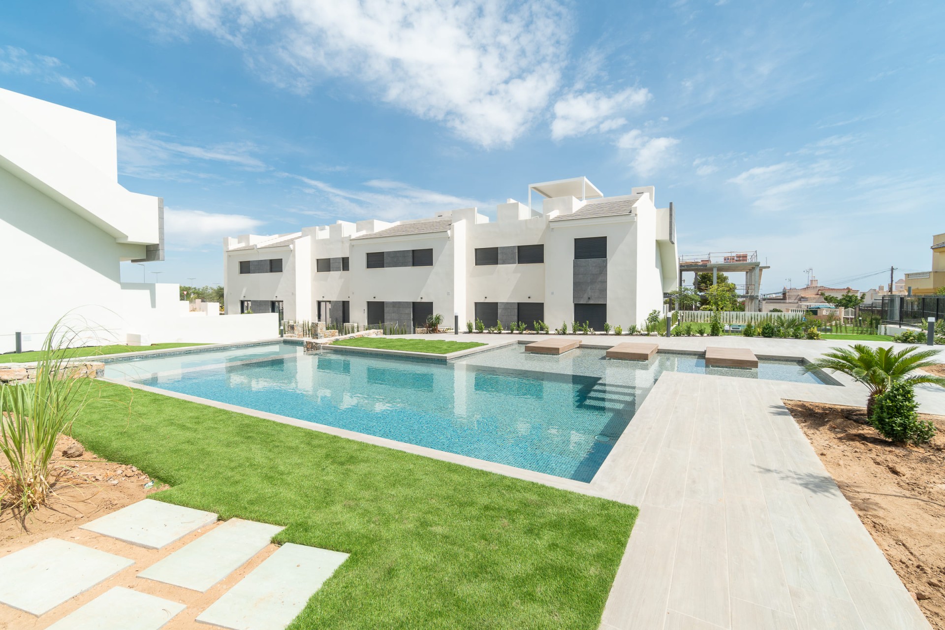 Neue Gebäude - Flach gelegener Bungalow - Torrevieja