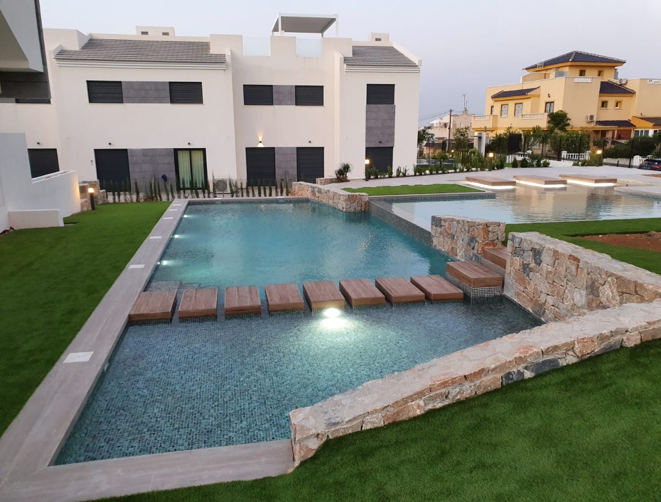 Neue Gebäude - Flach gelegener Bungalow - Torrevieja