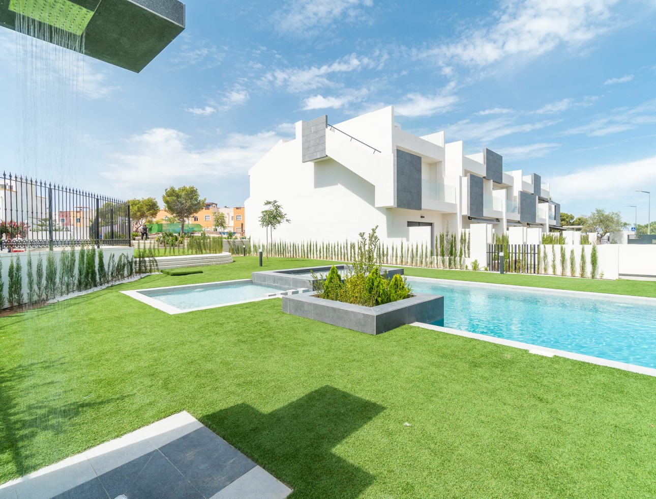 Neue Gebäude - Flach gelegener Bungalow - Torrevieja