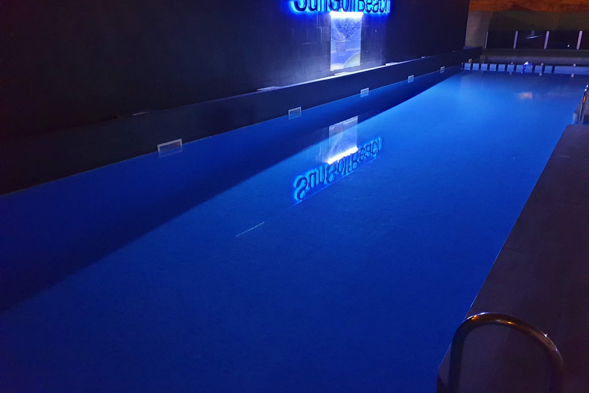 Neue Gebäude - Penthouse - Res. Las Filipinas